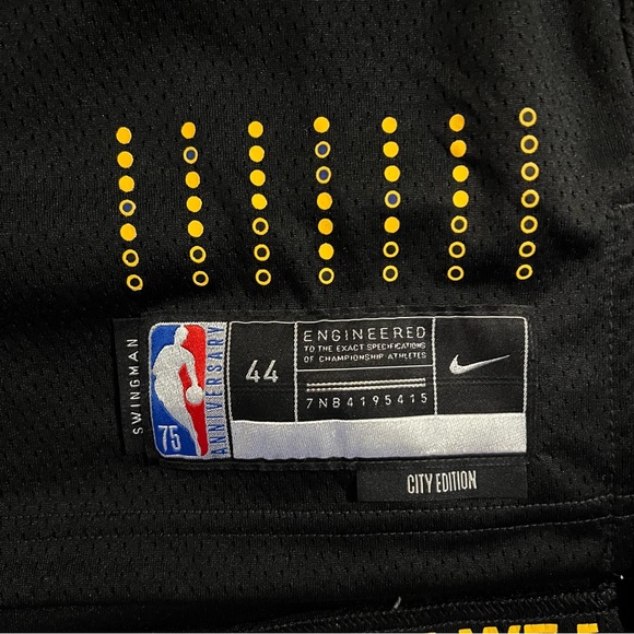 Steph Curry Warriors City Edition Jersey - Picture 2 of 5